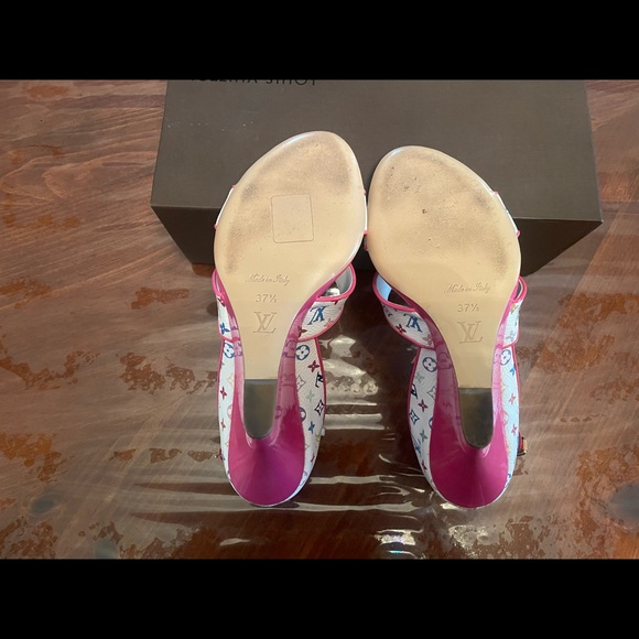 Louis Vuitton, Multi color shoes. - Picture 3 of 6